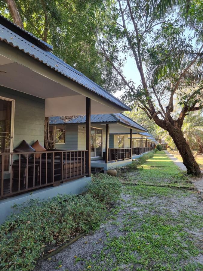 Phayam Cottage Resort Koh Phayam Habitación foto